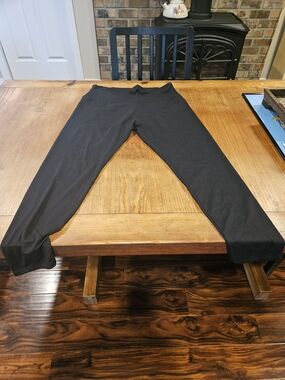 Source Unknown Black Women's Leggings - High Waist Stretch